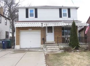 3223 Porter Rd, Niagara Falls, NY 14305