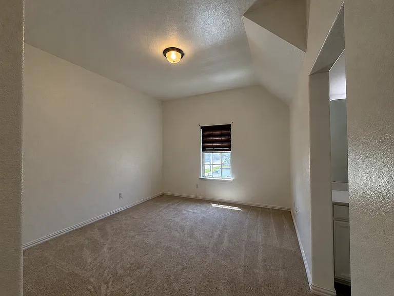 1901 Oakston Dr — Photo 27