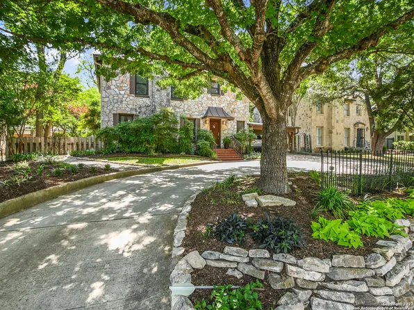 615 E MANDALAY DR, San Antonio, TX 78212