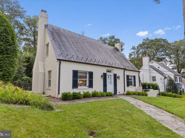 7420 Lynnhurst St, Chevy Chase, MD 20815