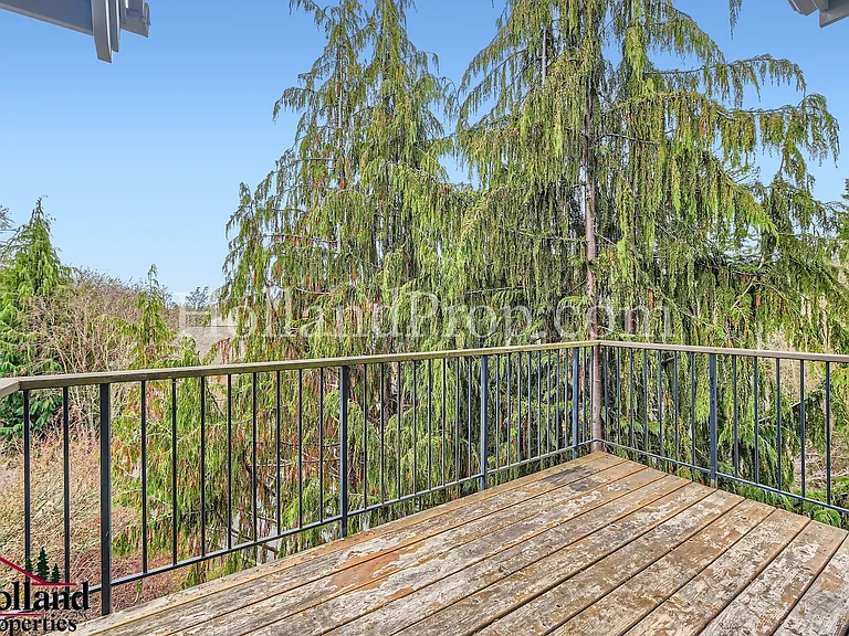 10250 NW Village Heights Dr — Photo 28