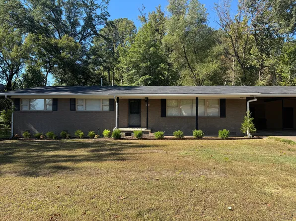 961 N 8th St, Arkadelphia, AR 71923