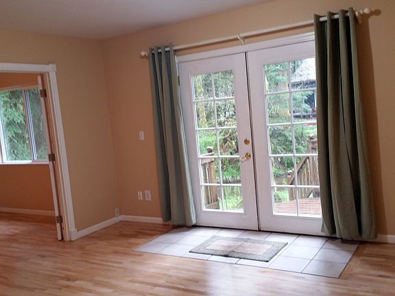 Living/study; door to deck
