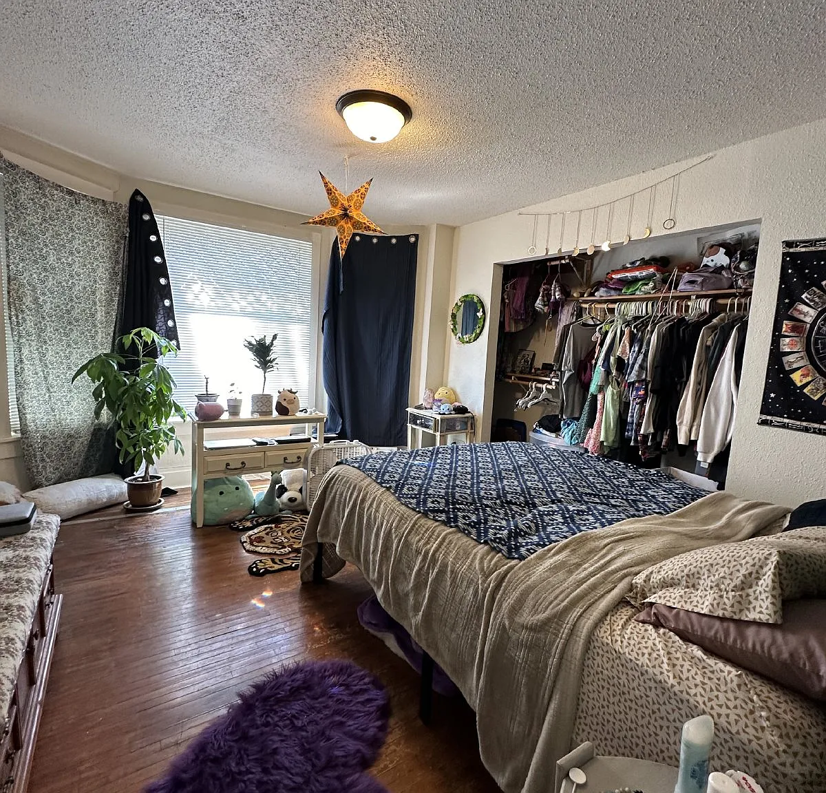 4 bed, 1.0 bath, 1258 sqft, $450 — Photo 4