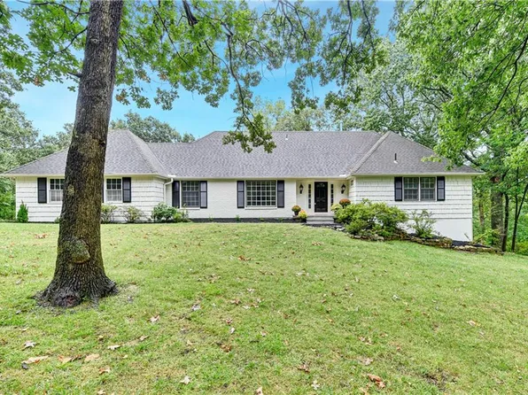 14113 W 48th Ter, Shawnee, KS 66216