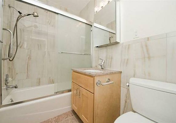 4th image of 1817 California St APT 112