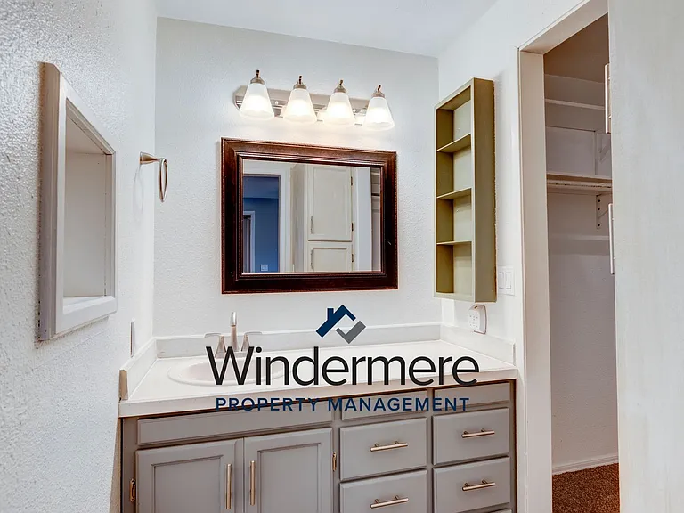 890 NW Haslo Pl — Photo 16
