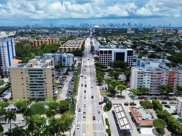 5050 NW 7th St APT 407, Miami, FL 33126