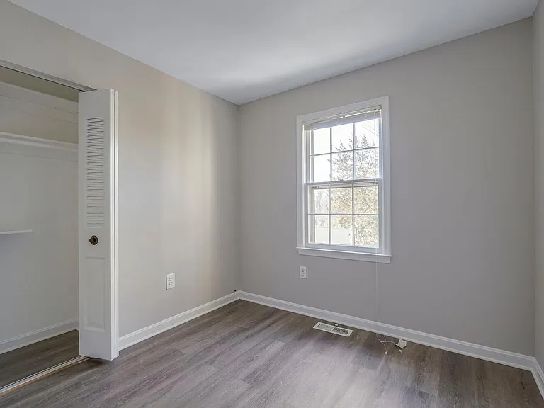 7314 Eggar Woods Ln — Photo 4