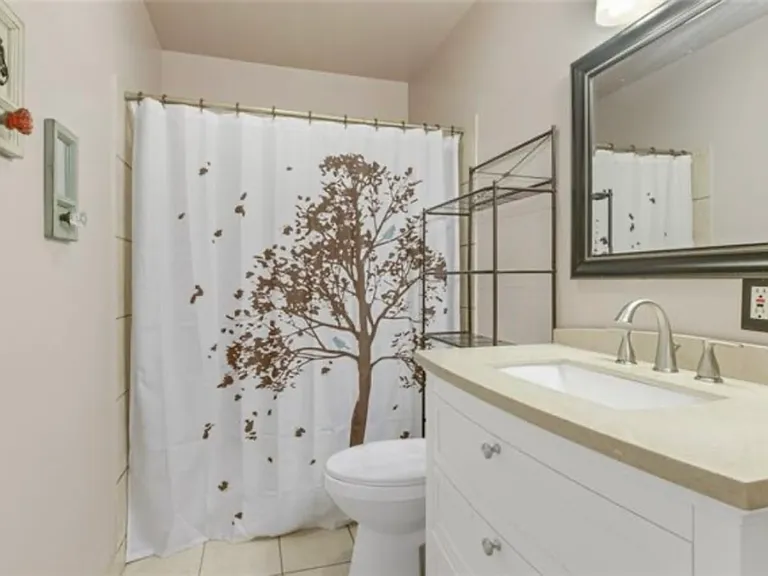 104 Trueil Ln — Photo 8