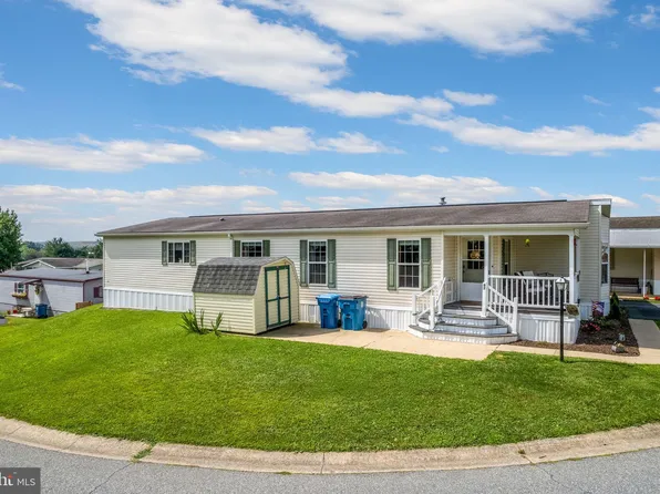 62 Ridgewood Mnr, Manheim, PA 17545