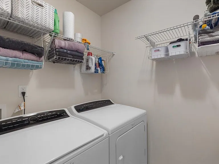 2678 Averon Dr — Photo 28