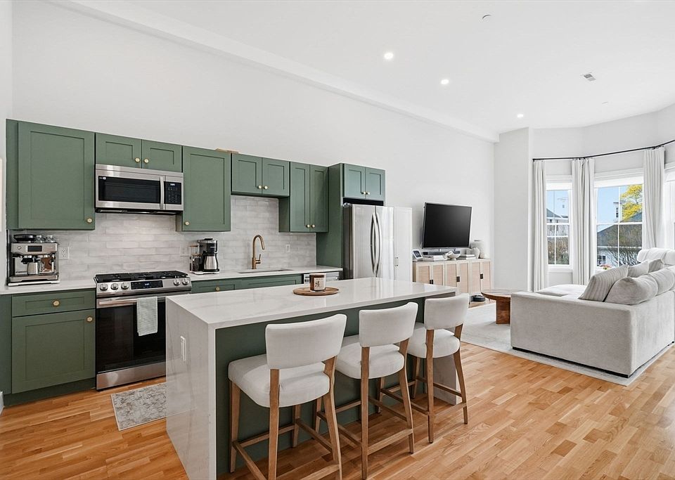 1st image of 46 Union St #3