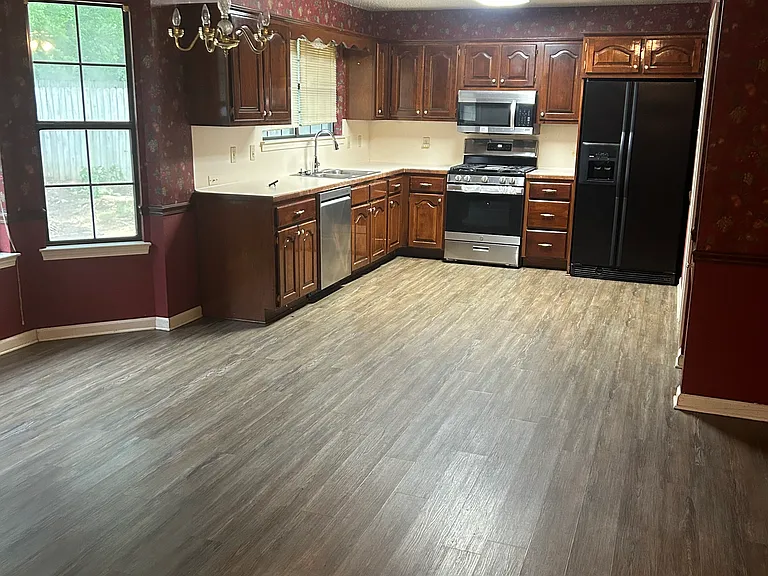 2305 Coraltree Dr — Photo 3