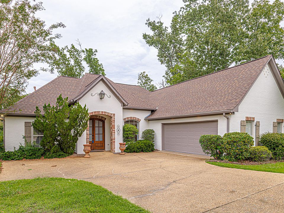1st image of 180 Cotton Wood Dr