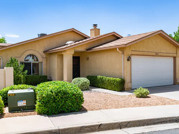 10916 Griffith Park Dr NE, Albuquerque, NM 87123