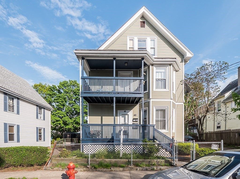 40 Hollingsworth St, Lynn, MA 01902 | Zillow