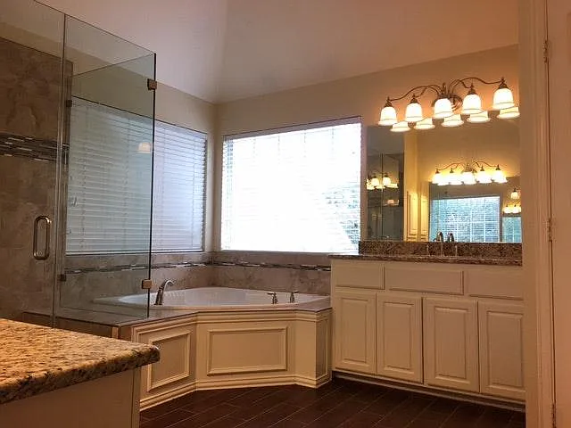 3580 Twelve Oaks Ln — Photo 13