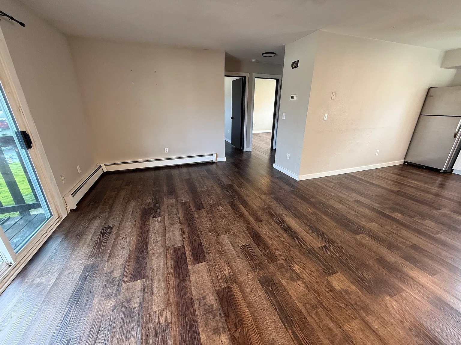 2 bed, 1100 sqft, $1,900 — Photo 3