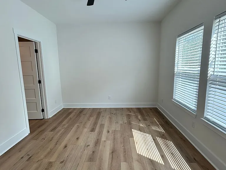 931 Old Lower Mill Rd — Photo 8