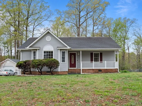 4406 Wrenn Forrest Dr, North Dinwiddie, VA 23803