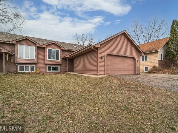 8675 135th St W, Apple Valley, MN 55124