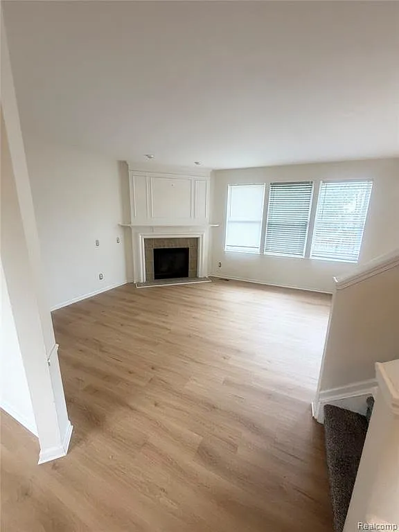 4 bed, 2.5 bath, 1900 sqft, $2,950 — Photo 4