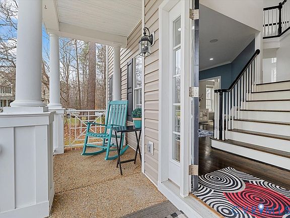 5th image of 1213 Walthall Creek Dr