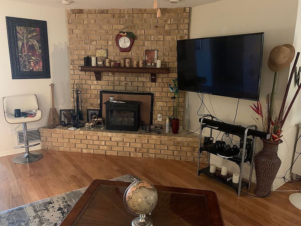 2nd image of 66 Fleetwood Dr