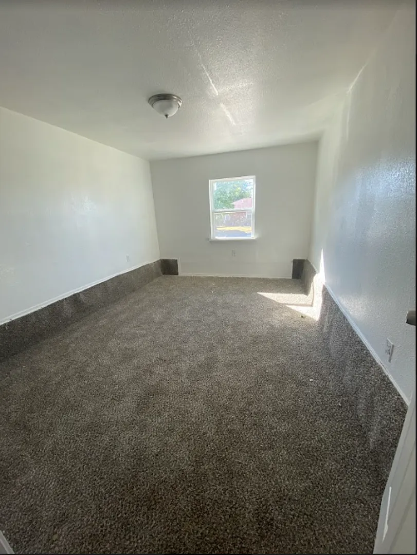3 Bedroom Home For Rent In Nw Okc! — Photo 2