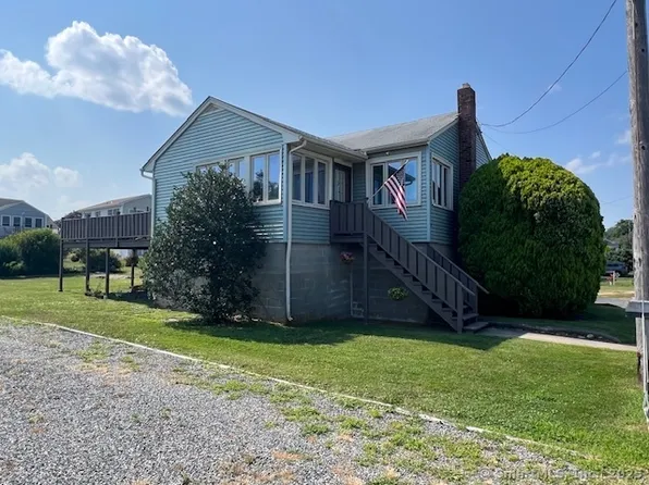 60 Ashworth Avenue, Stonington, CT 06378