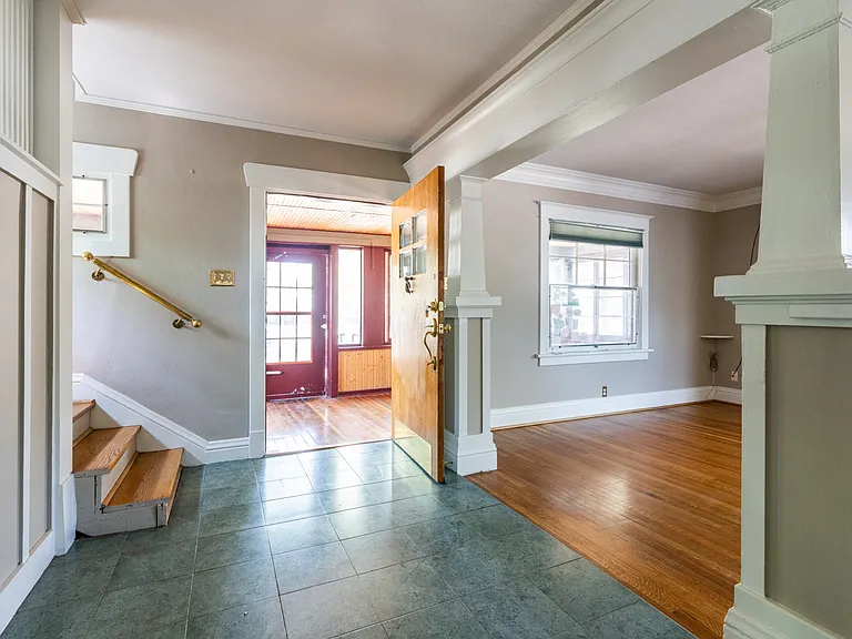 1221 Main St — Photo 37