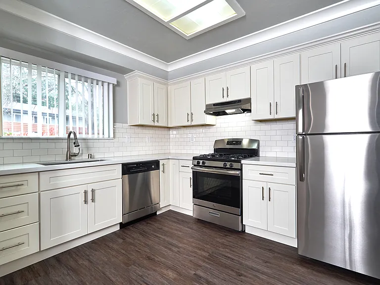 Scotts Valley 1 Bed, 1 Bath Kitchen Scotts Valley 1 Bed, 1 Bath Kitchen