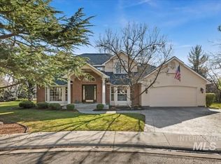 395 E Woodlander Ct, Eagle, ID 83616