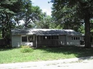 3329 SW Plass Ave, Topeka, KS 66611