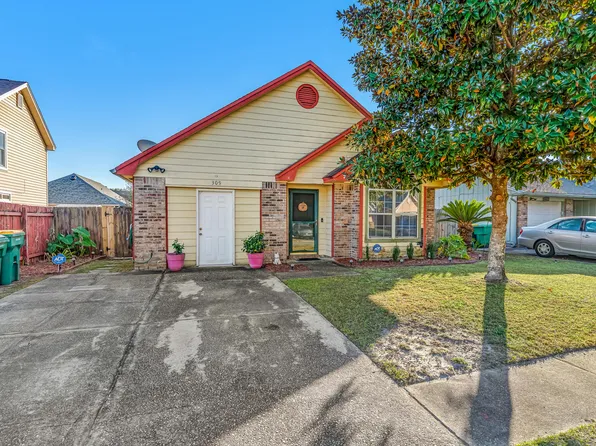 309 Woodland Park Cir, Mary Esther, FL 32569