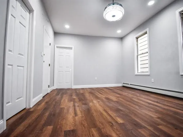 17 Troy St #2, Jersey City, NJ 07307