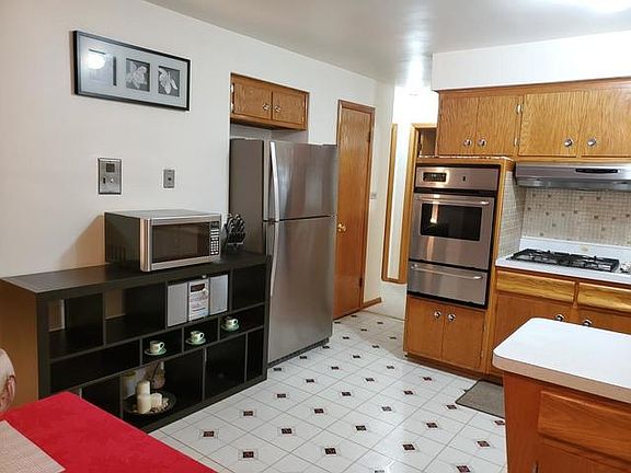 2nd image of 5538 W Bryn Mawr Ave #3N