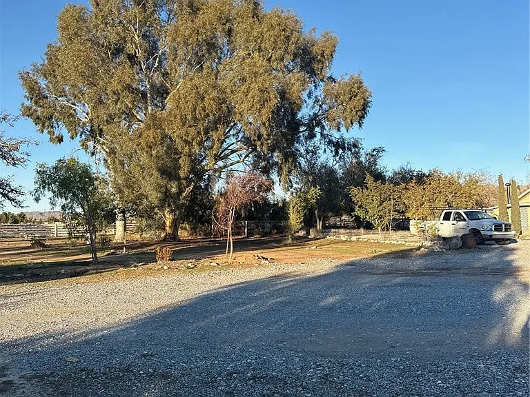 16100 Navajo Rd — Photo 16