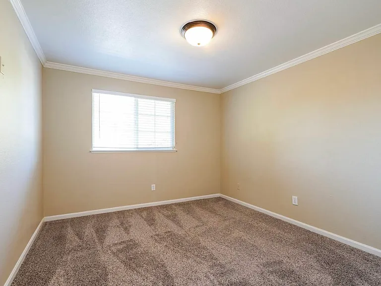 2844 Tiffany West Way — Photo 8