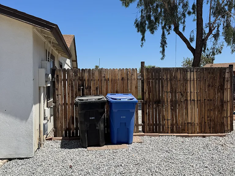 4553 N 82nd Ln — Photo 26