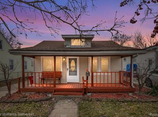 17252 Lowell St, Roseville, MI