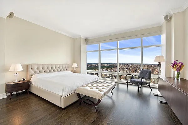 Sold by Nest Seekers International | media 5