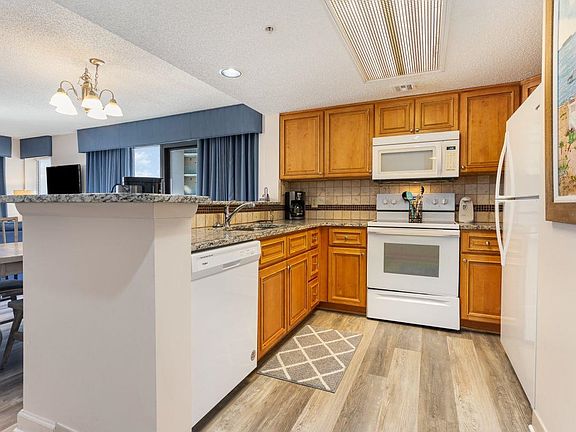4th image of 205 74th Ave. N #710