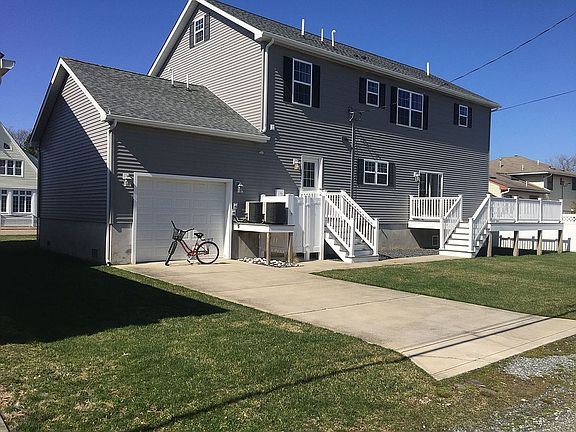 5th image of 209 24th St S