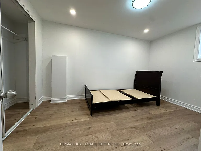 67 York Rd #BASEMENT — Photo 15