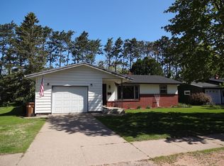 3208 McCulloch St, Stevens Point, WI 54481