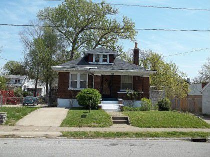 1st image of 137 S 44th St