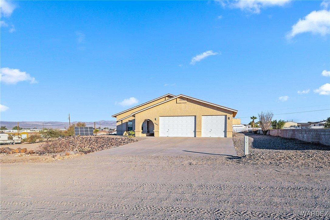 2047 E Mullholland Dr, Fort Mohave, AZ 86426 | Zillow