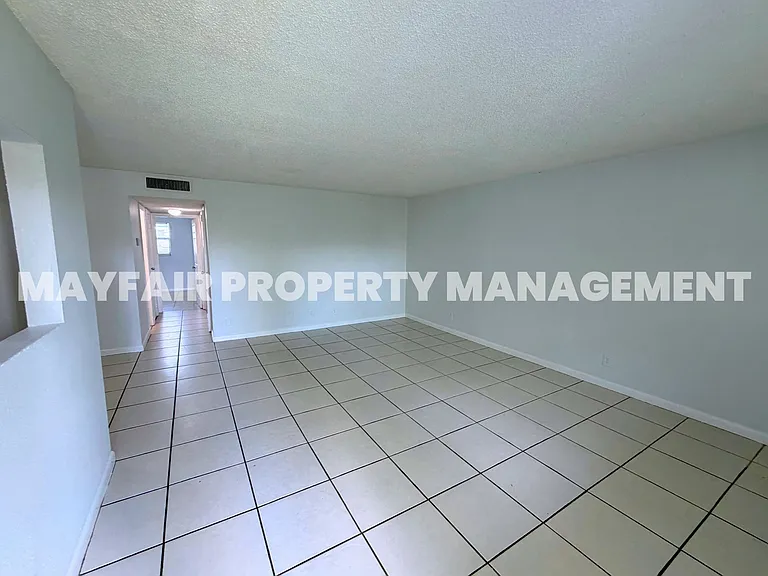 4160 NW 21st St E #220 — Photo 7